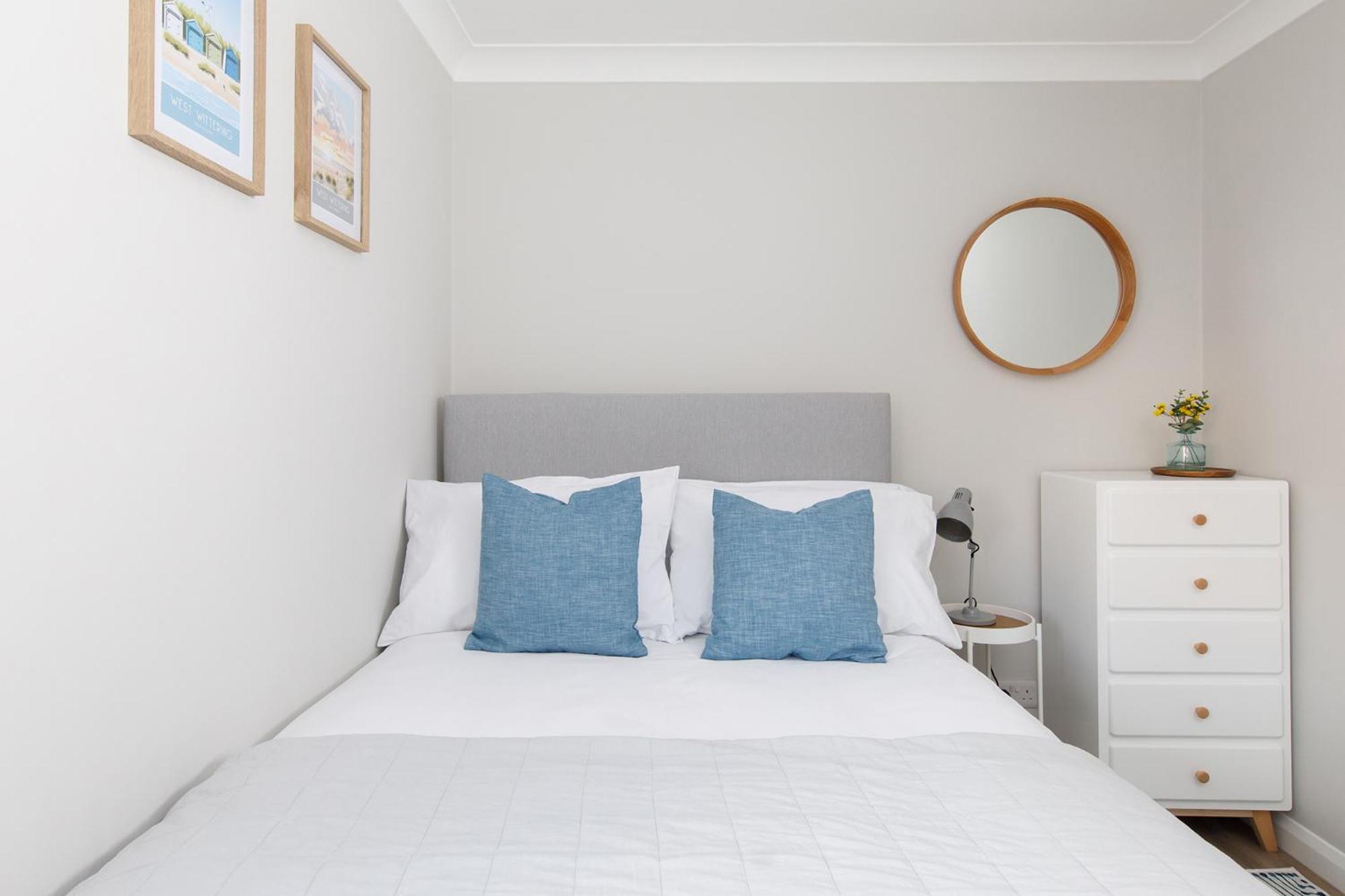 Little Blue By The Butler Collection Apartment Чичестър Екстериор снимка