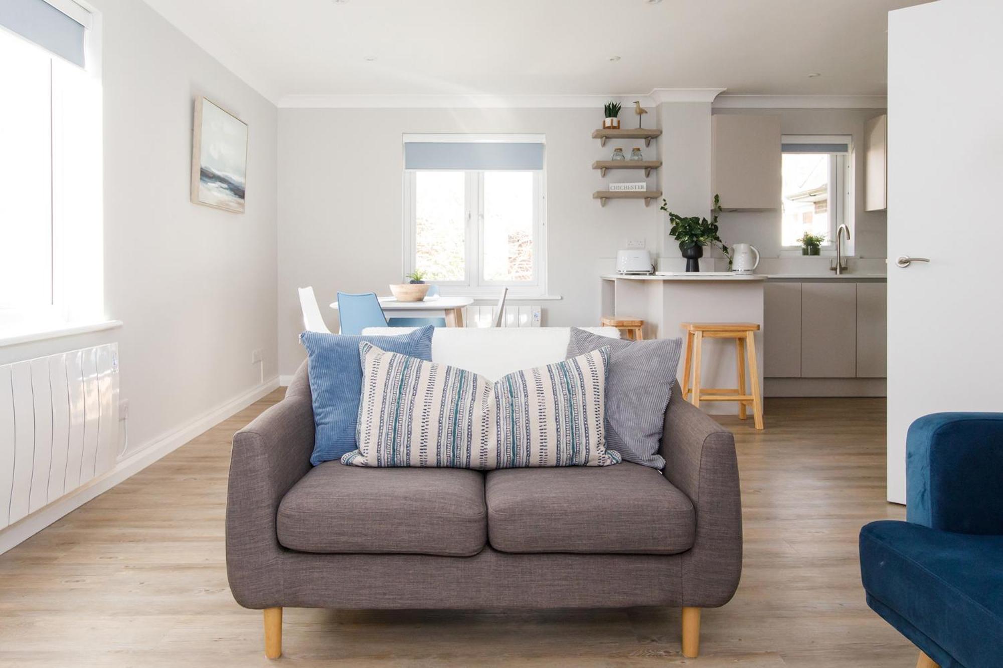 Little Blue By The Butler Collection Apartment Чичестър Екстериор снимка